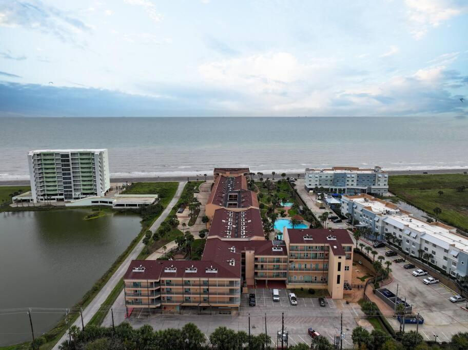 Baca Beach Escape I - 3 Pools - Pet Friendly Galveston Eksteriør bilde