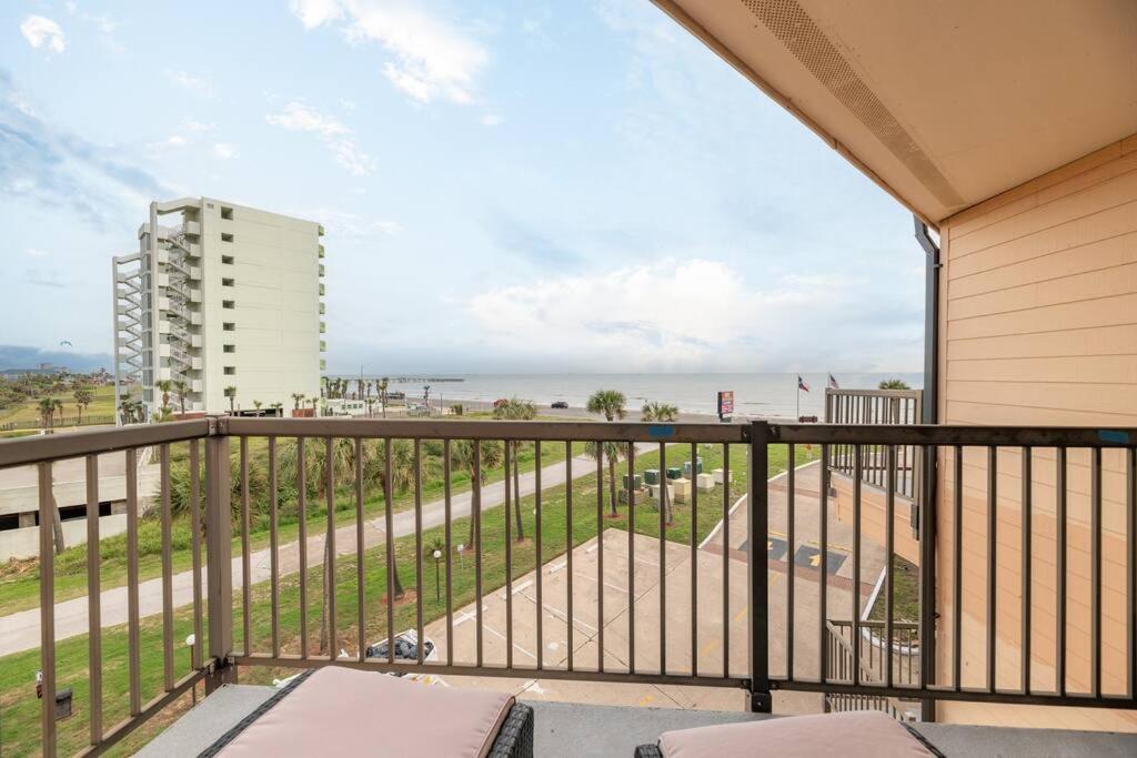 Baca Beach Escape I - 3 Pools - Pet Friendly Galveston Eksteriør bilde